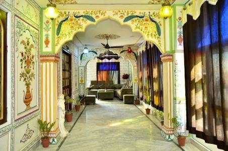 Mahal Rajwada Resort - 1