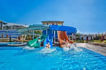 Mc Beach Park Resort - 1