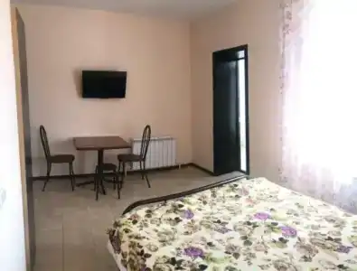 Роза Ейска - 40