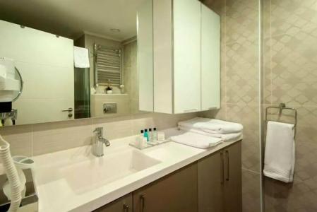Arwen Premium Residence - 10
