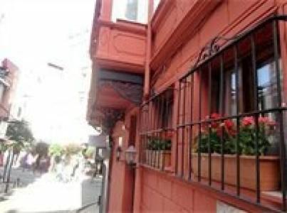 Corner Hot - 22