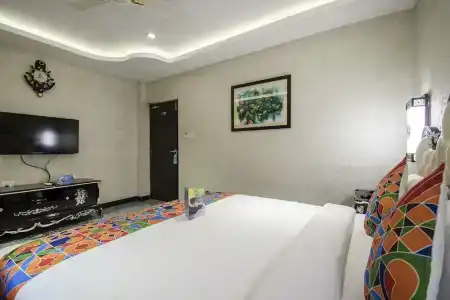 Nk Courtyard Guindy - 9