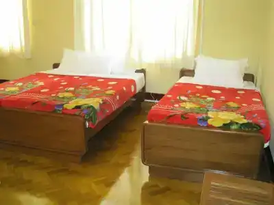 Golden Guest Inn - 3