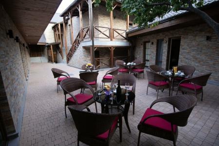 Boutique Living - 37