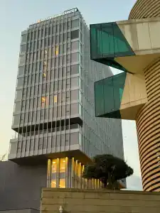 Hilton Garden Inn Tbilisi Riverview - 10