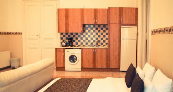 Budapest Best - 38
