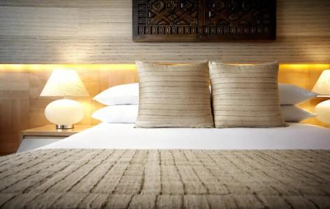 President - Ihcl Seleqtions - 70