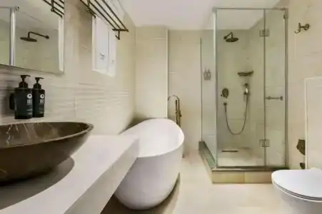 Ramada by Wyndham Tbilisi Old City - 54