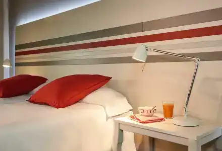 Legazpi Doce Studios Suites - 18
