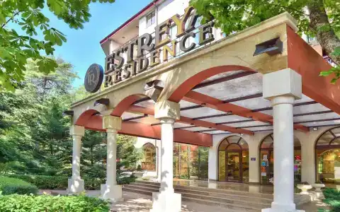 Estreya Palace - 11