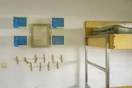 Hi - 17