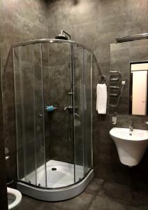 Boutique Living - 10
