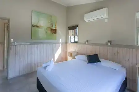 Nobby Beach Holiday Village - 6