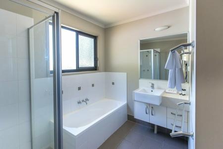 Nobby Beach Holiday Village - 23