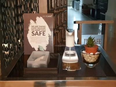 Jw Marriott Mumbai Sahar Airport - 42