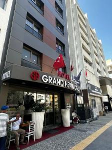 Grand HekimoğluS - 0