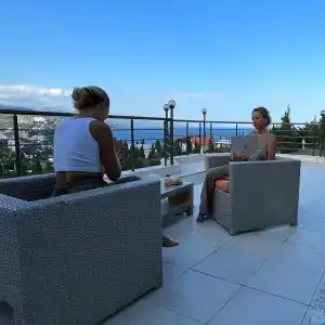 На ладони - 42