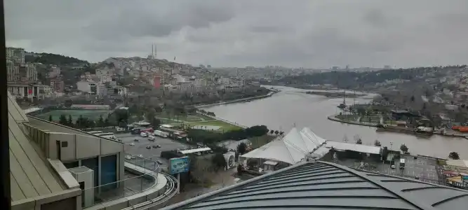 Clarion Golden Horn - 17