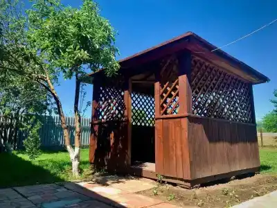 Вблизи соленых озер по ул. Пчельник - 14