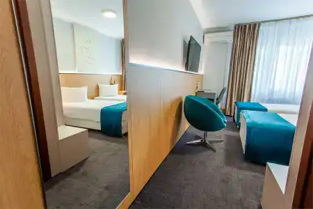 Интурист - 3