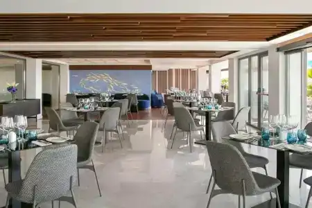 Mercure Larnaca Beach - 21