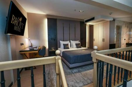 Broyt Suites - 50