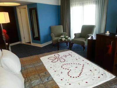 Paradise Island - 35