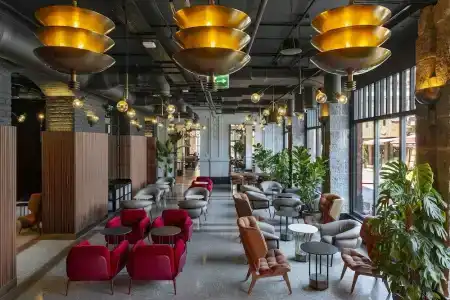 Radisson Red - 92