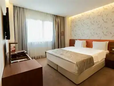 Ramada & Suites by Wyndham İstanbul Ataköy - 78