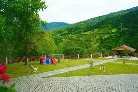 Holiday - 27