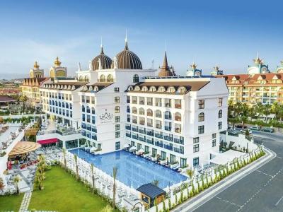 Side Royal Palace - 39