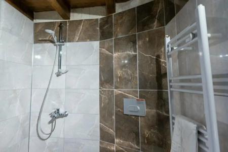 Lemon Cave Suites - 35