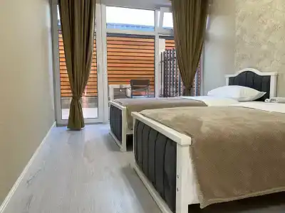 Коттедж с бассейном - 75