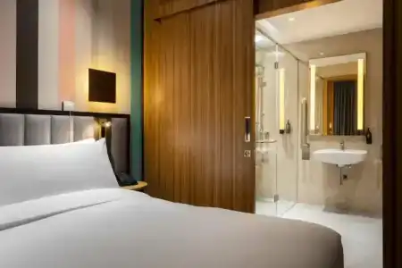 Ramada Encore by Wyndham - 51