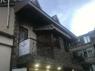 Crystal Villa Hostel - 13