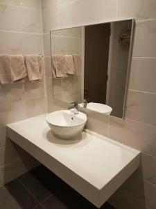 Melini Suites - 17