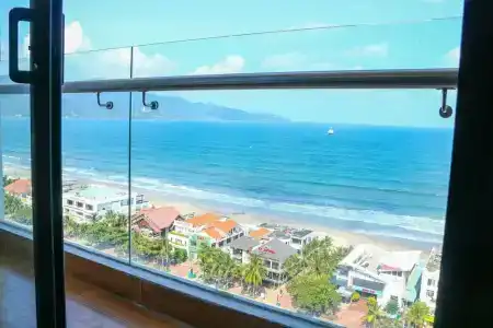 Le Hoang Beach Danang - 5
