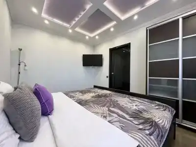 Дизайнерские апартаменты в доме бизнес-класса в Московском районе - 8