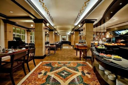 Crowne Plaza Chennai Adyar Park, An Ihg - 11