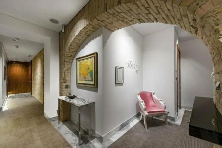 The Joseph Signature Suites - 1