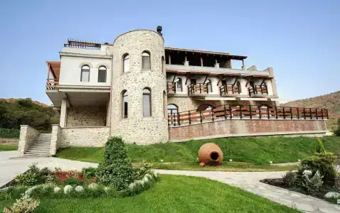 Babaneuris Marani - 53