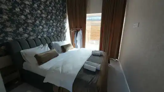 Коттедж с бассейном - 81