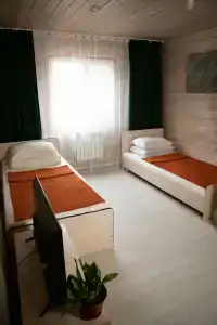 Виктория - 25