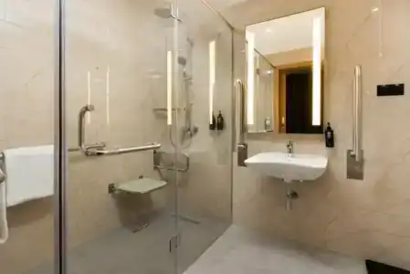 Ramada Encore by Wyndham - 90