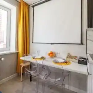 на Новомосковской, 14 - 93