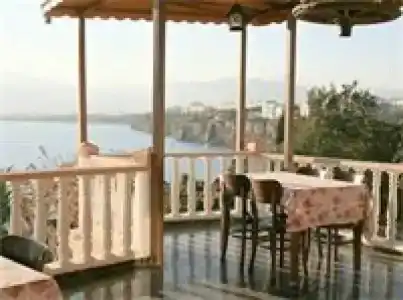 Bacchus Pension - 14