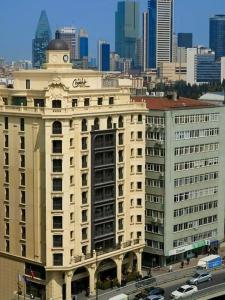 DoubleTree by Hilton Istanbul Esentepe - 11