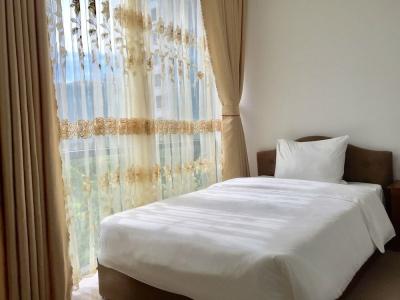 Reddoorz Plus Near Cau Giay Park - 12