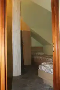 Crystal Villa Hostel - 17