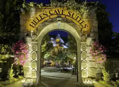 Helen Cave Suites - 1